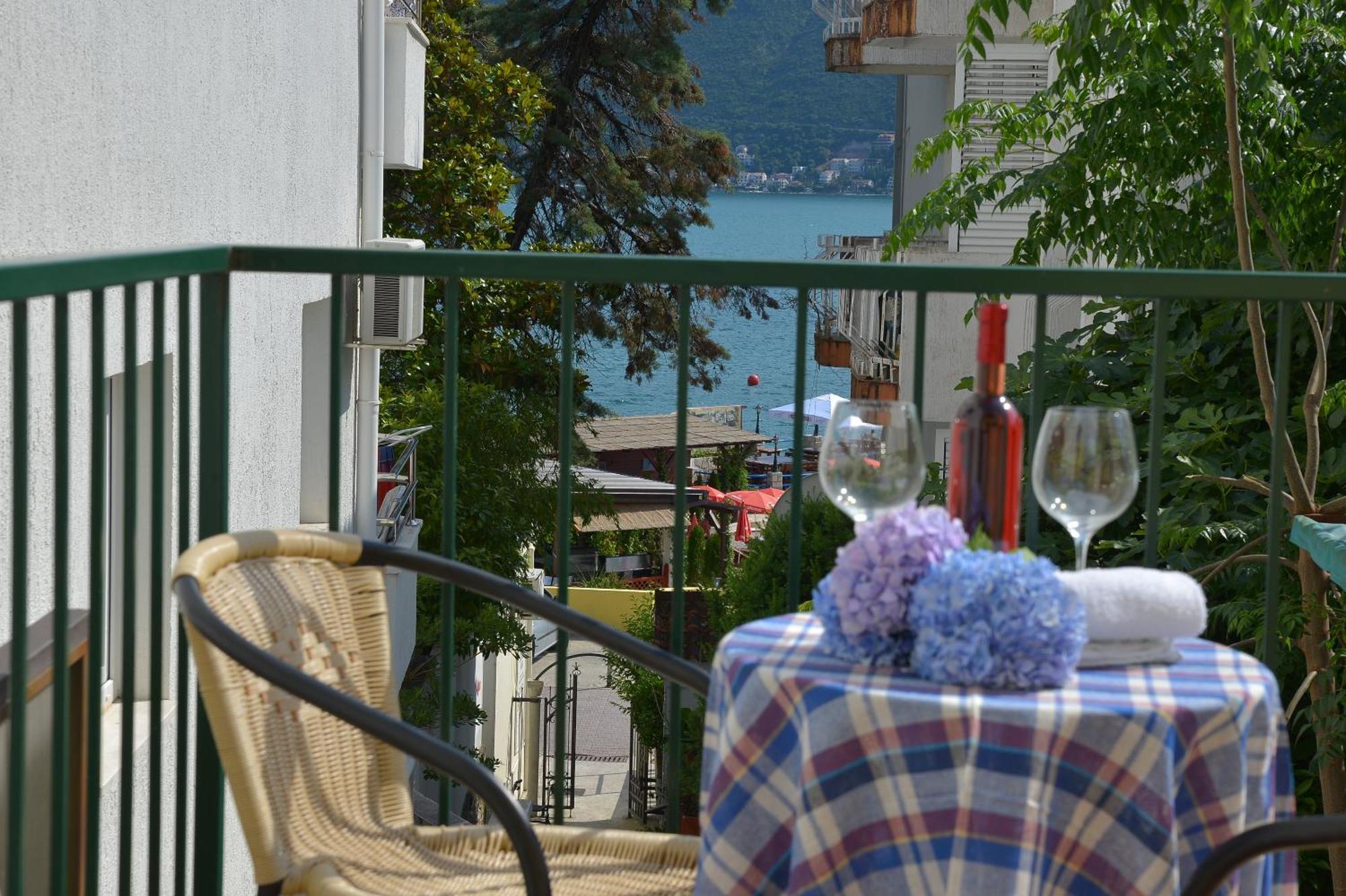 Solar Apartments Herceg Novi Dış mekan fotoğraf