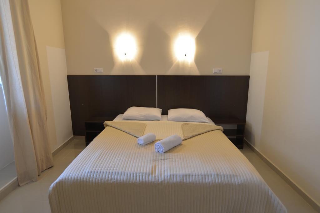 Solar Apartments Herceg Novi Oda fotoğraf