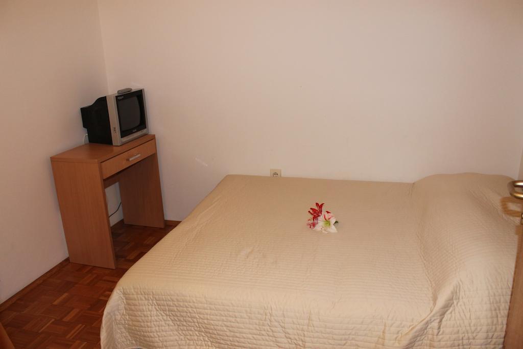 Solar Apartments Herceg Novi Oda fotoğraf
